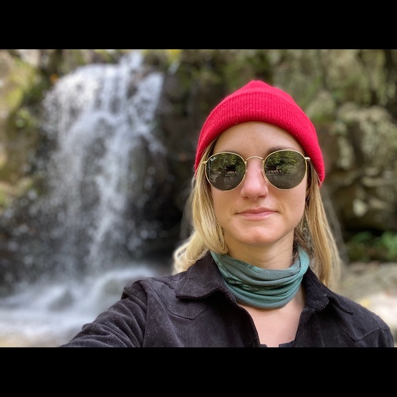 Meet your Posher, Teri - Picture 3 of 3